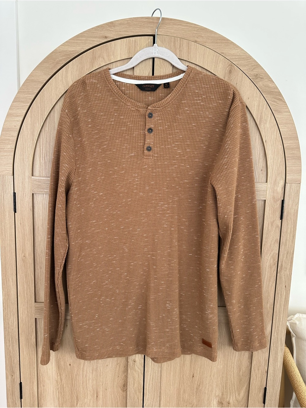 Men's Long-Sleeve Henley Thermal Sweater - Brown